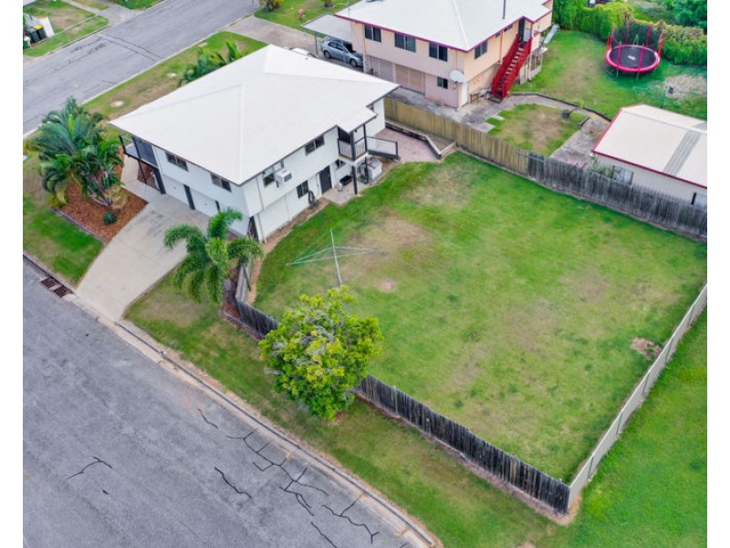 5 Harlequin Street, Toolooa QLD 4680