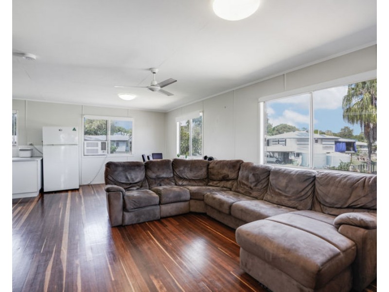 5 Harlequin Street, Toolooa QLD 4680