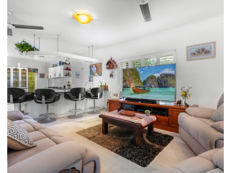 36 Helen Crescent, Wurdong Heights QLD 4680