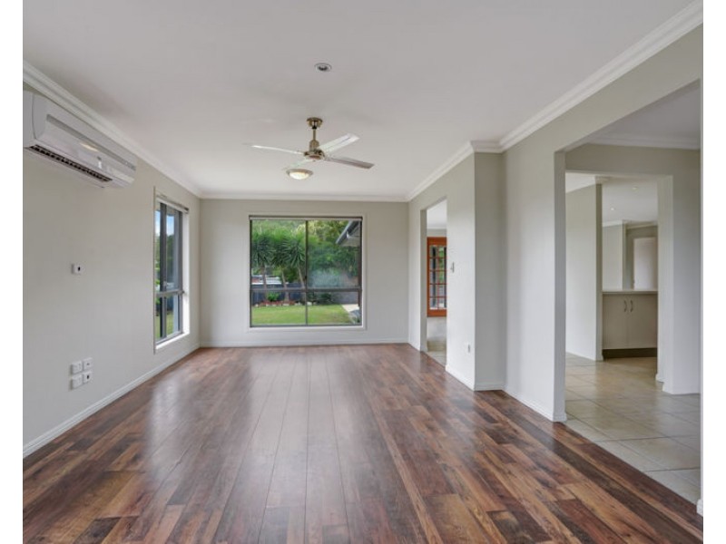 28 Larcom Rise, West Gladstone QLD 4680