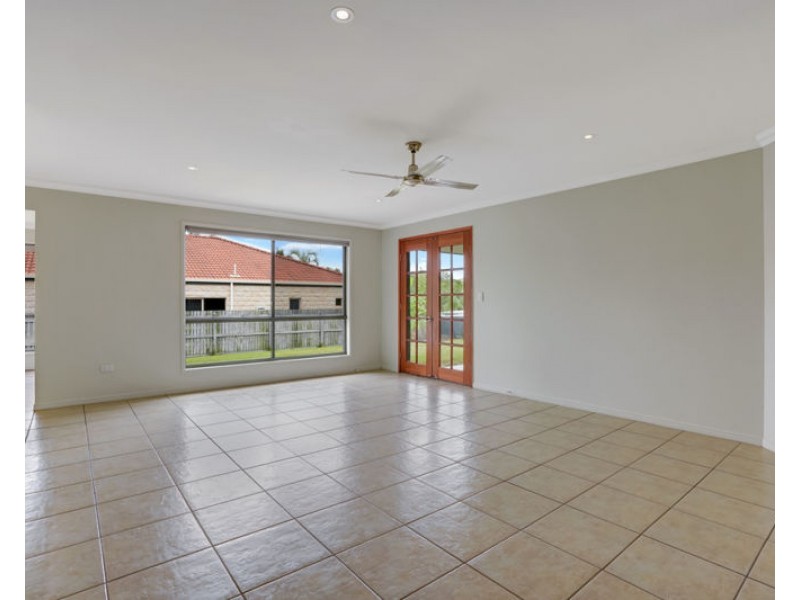 28 Larcom Rise, West Gladstone QLD 4680