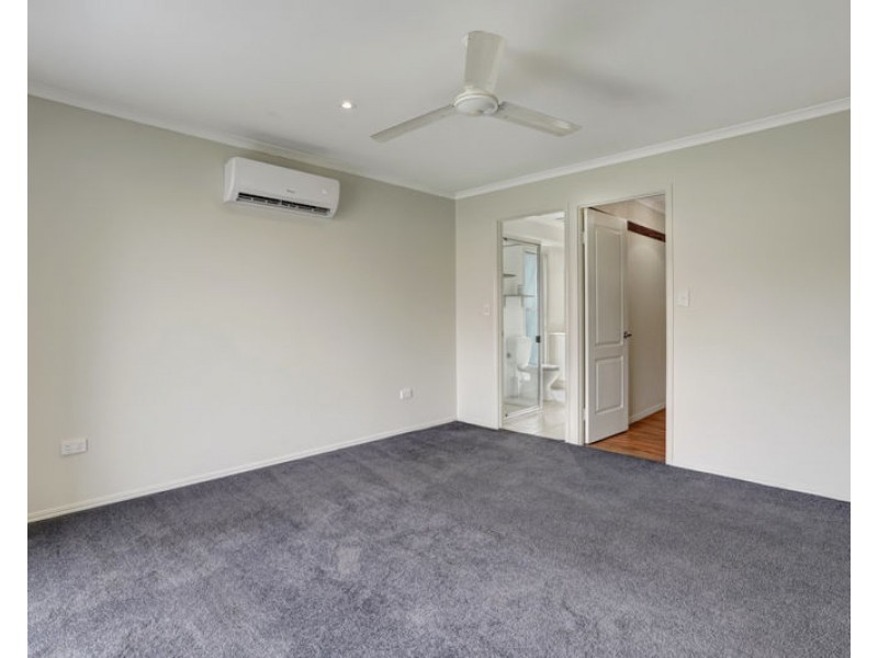 28 Larcom Rise, West Gladstone QLD 4680