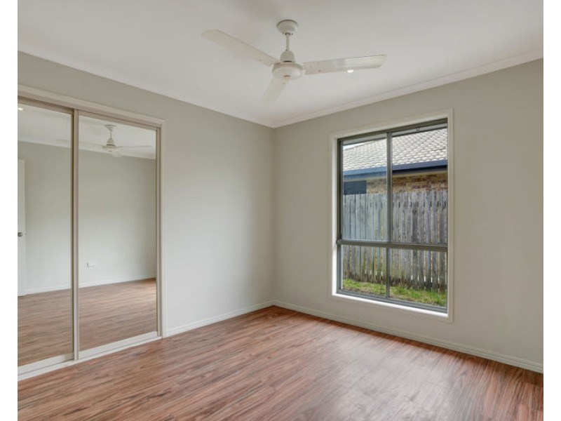 28 Larcom Rise, West Gladstone QLD 4680