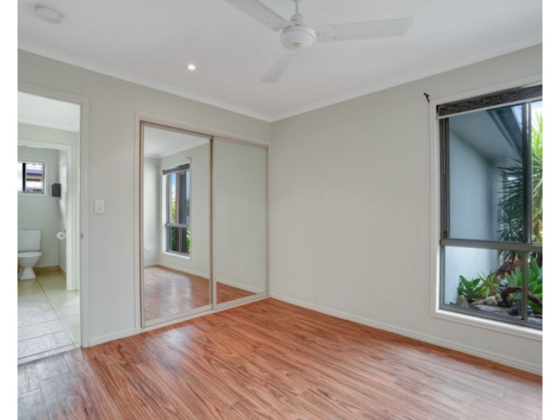 28 Larcom Rise, West Gladstone QLD 4680