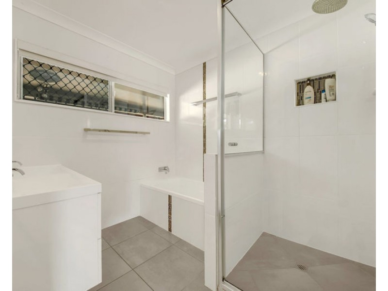 10 Carol Street, Sun Valley QLD 4680