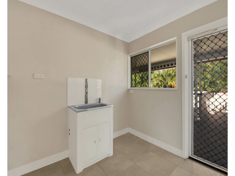 10 Carol Street, Sun Valley QLD 4680