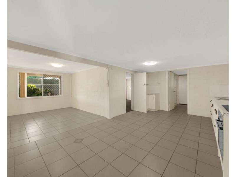 10 Carol Street, Sun Valley QLD 4680