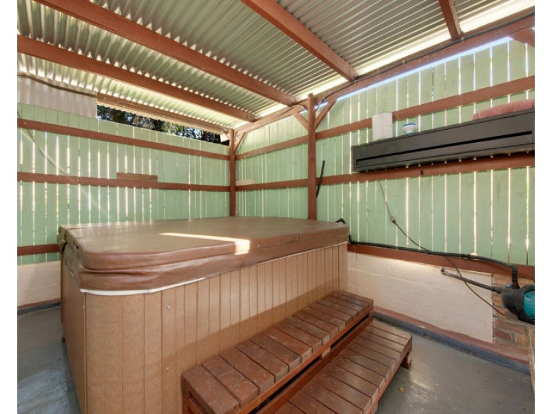 10 Carol Street, Sun Valley QLD 4680