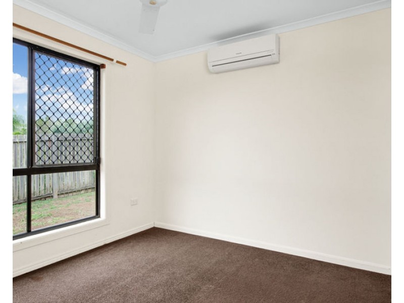 26 Wivenhoe Close, Clinton QLD 4680