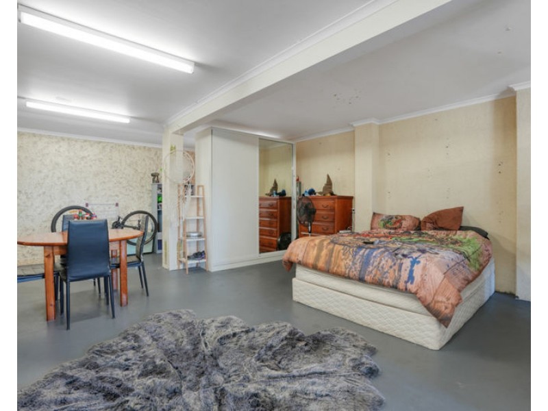 15 Hallam Lane, South Gladstone QLD 4680