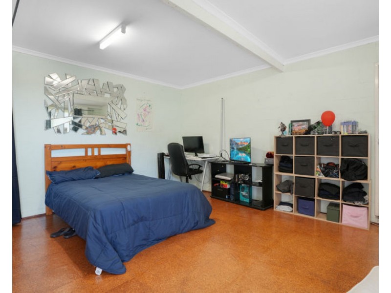 15 Hallam Lane, South Gladstone QLD 4680