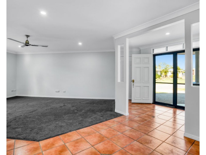 273 J Hickey Avenue, Clinton QLD 4680