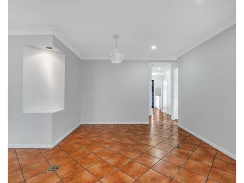273 J Hickey Avenue, Clinton QLD 4680