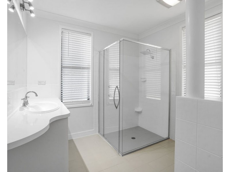 273 J Hickey Avenue, Clinton QLD 4680