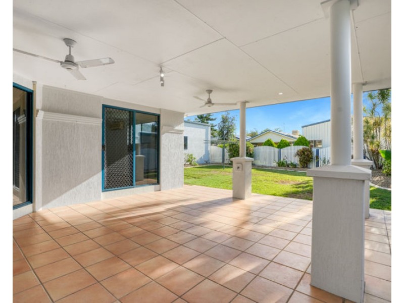 273 J Hickey Avenue, Clinton QLD 4680