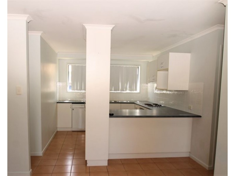 1/50 Marten Street, South Gladstone QLD 4680