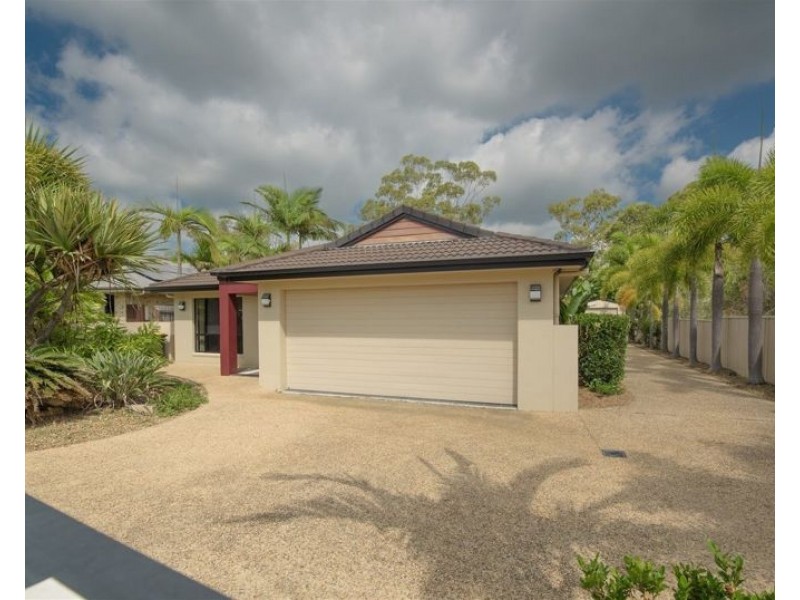 36 Dean Street, Glen Eden QLD 4680