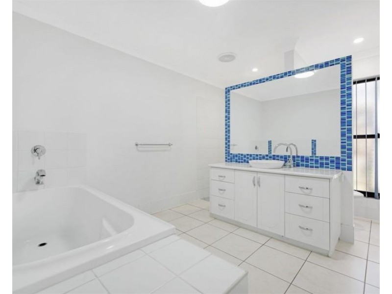 36 Dean Street, Glen Eden QLD 4680