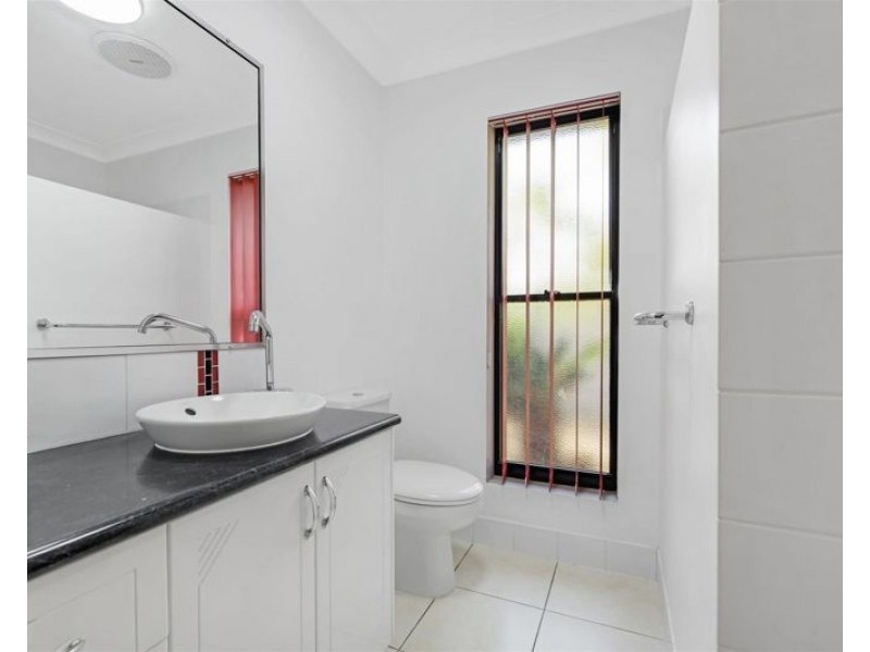 36 Dean Street, Glen Eden QLD 4680