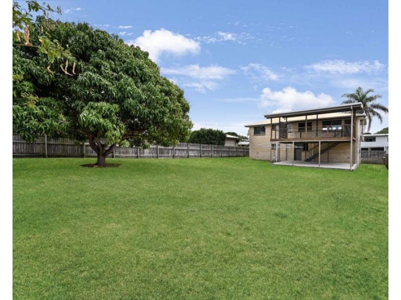 14 Bellemere Court, Boyne Island QLD 4680