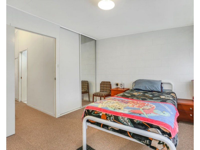 10/21 Charles Street, West Gladstone QLD 4680