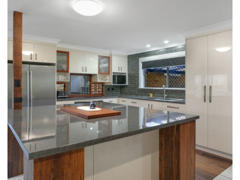 5 Resolute Street, Clinton QLD 4680