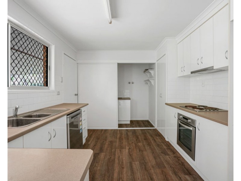 4 Apollo Drive, Clinton QLD 4680