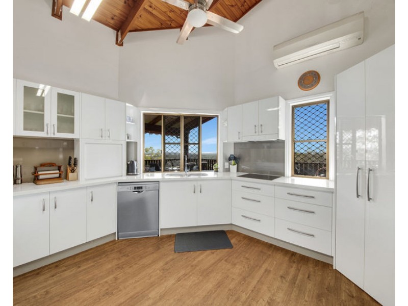 1 Upper Piper Street, West Gladstone QLD 4680