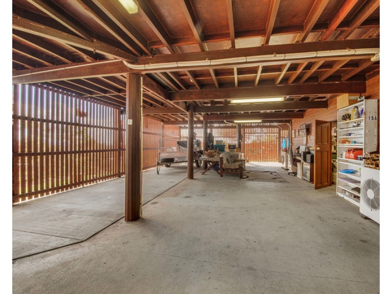1 Upper Piper Street, West Gladstone QLD 4680