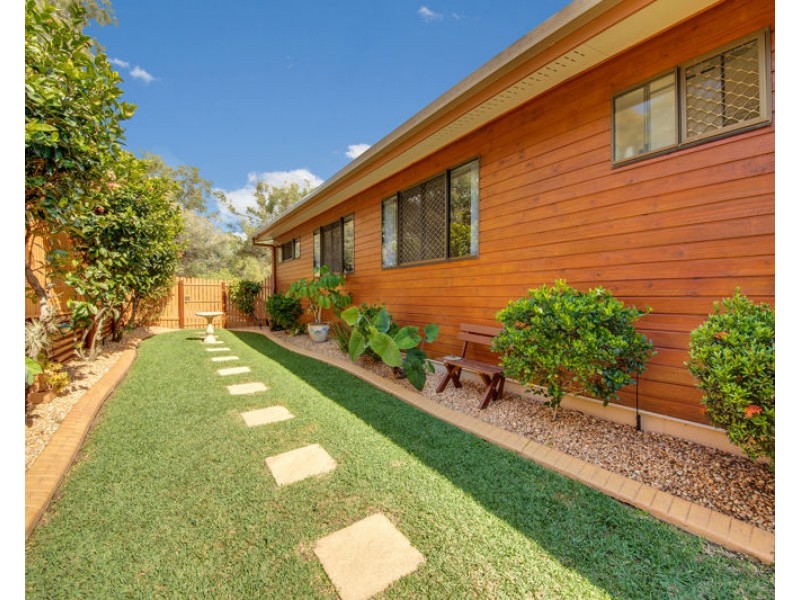 1 Upper Piper Street, West Gladstone QLD 4680