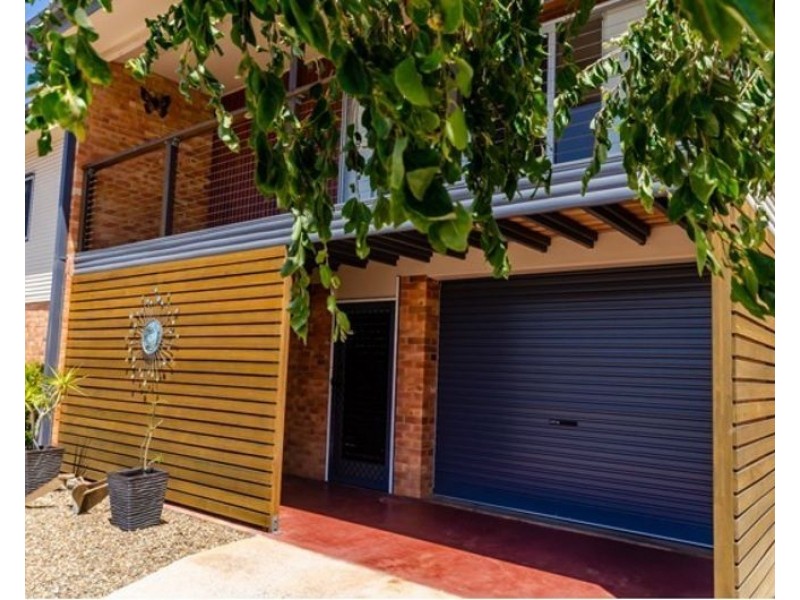 55 Flinders Street, West Gladstone QLD 4680