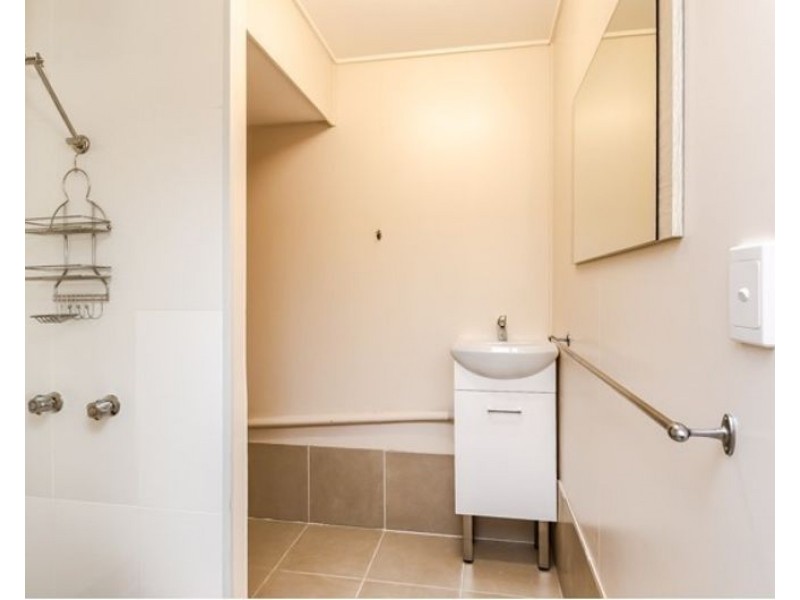 55 Flinders Street, West Gladstone QLD 4680