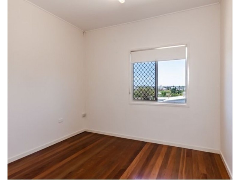 55 Flinders Street, West Gladstone QLD 4680
