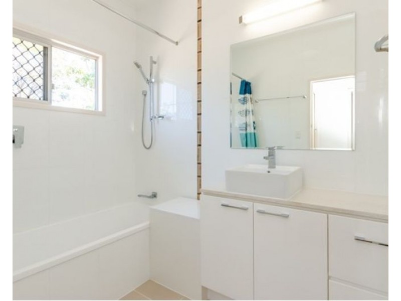 55 Flinders Street, West Gladstone QLD 4680