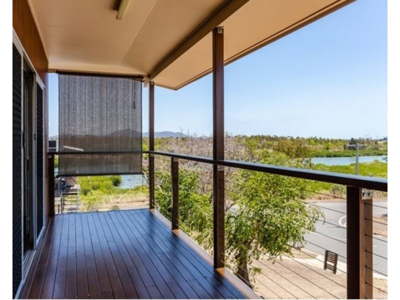 55 Flinders Street, West Gladstone QLD 4680