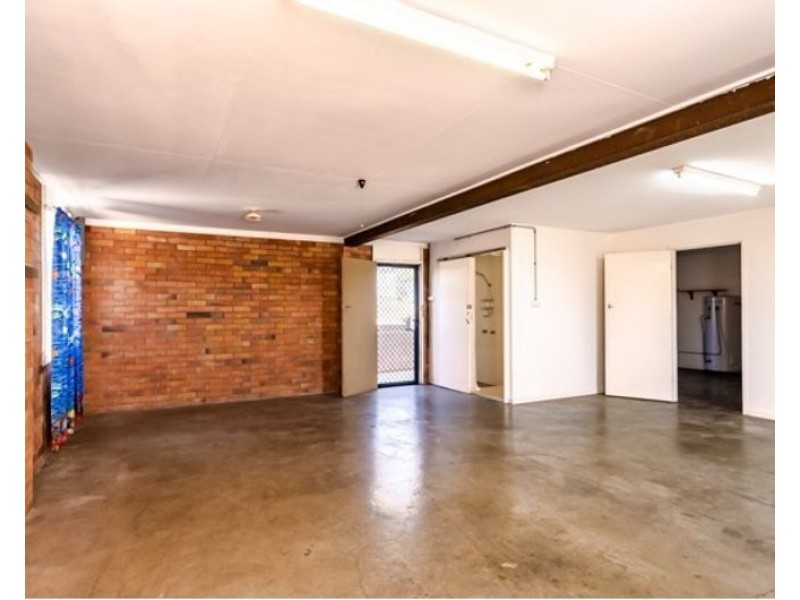 55 Flinders Street, West Gladstone QLD 4680