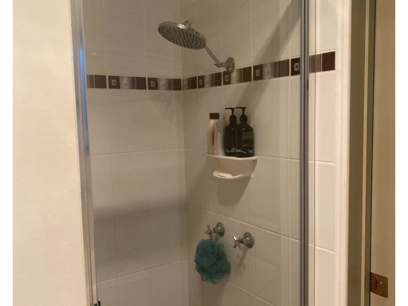 6 Orlando Place, New Auckland QLD 4680