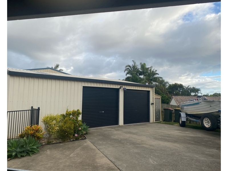 6 Orlando Place, New Auckland QLD 4680