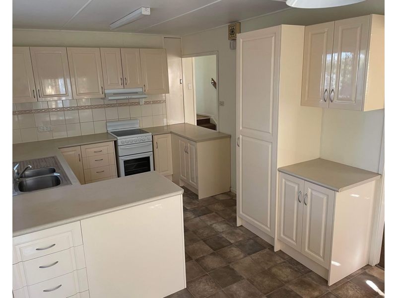 112 O’Connell Street, Barney Point QLD 4680