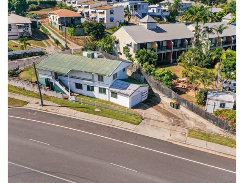 7 Flinders Parade, Gladstone QLD 4680