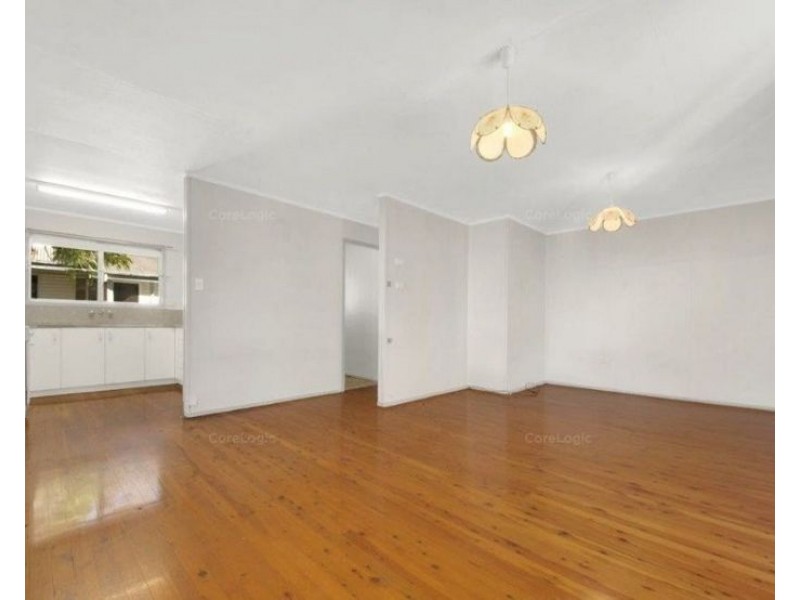 13 Wilkins Street, West Gladstone QLD 4680