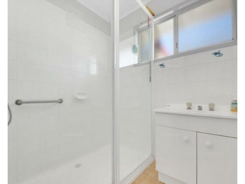13 Wilkins Street, West Gladstone QLD 4680