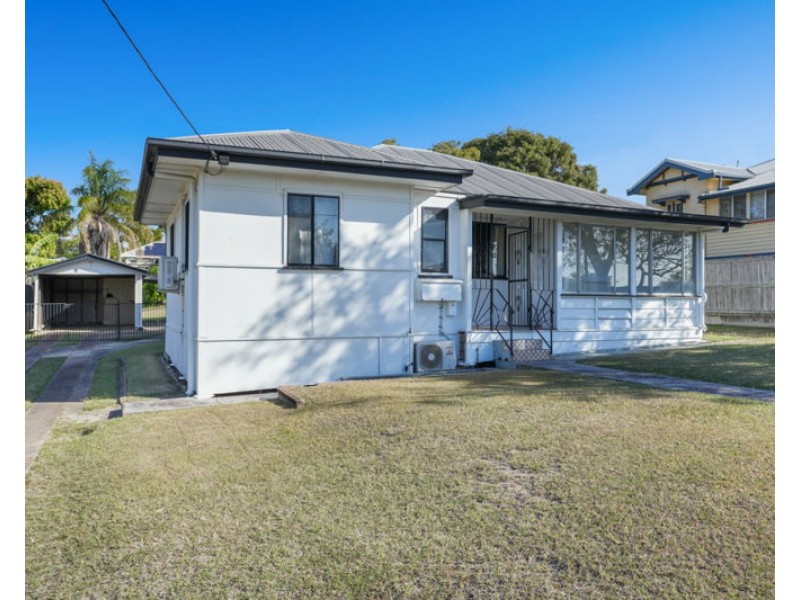 11 White Street, West Gladstone QLD 4680