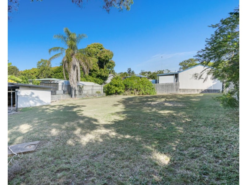 11 White Street, West Gladstone QLD 4680