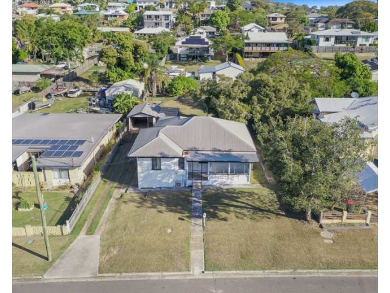 11 White Street, West Gladstone QLD 4680