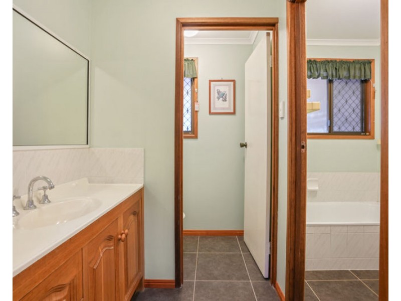 81 Shaw Street, New Auckland QLD 4680