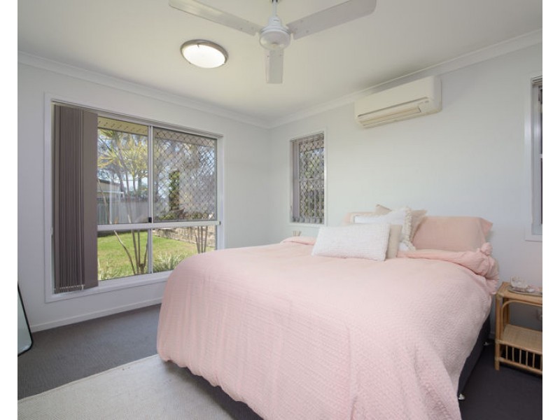 35 Liriope Drive, Kirkwood QLD 4680