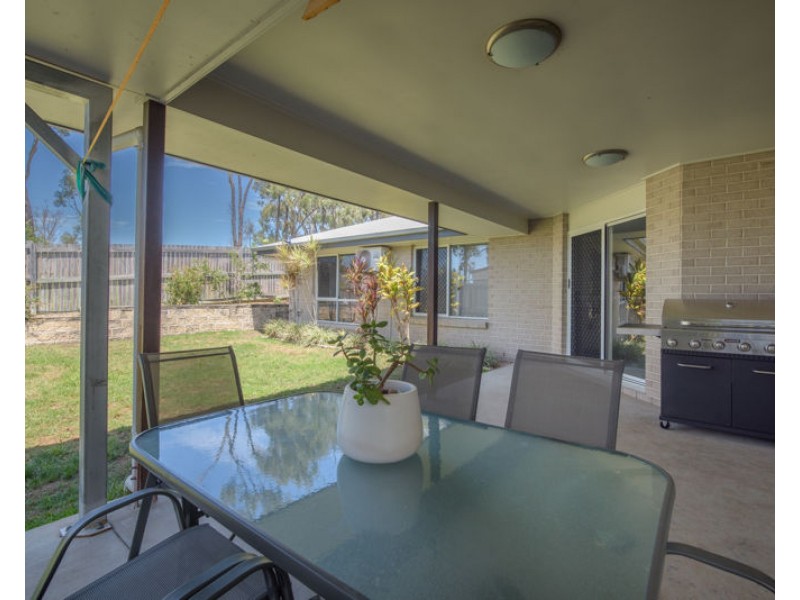 35 Liriope Drive, Kirkwood QLD 4680