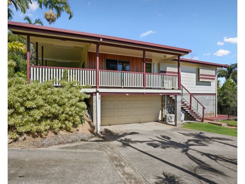 32 Willow Street, New Auckland QLD 4680