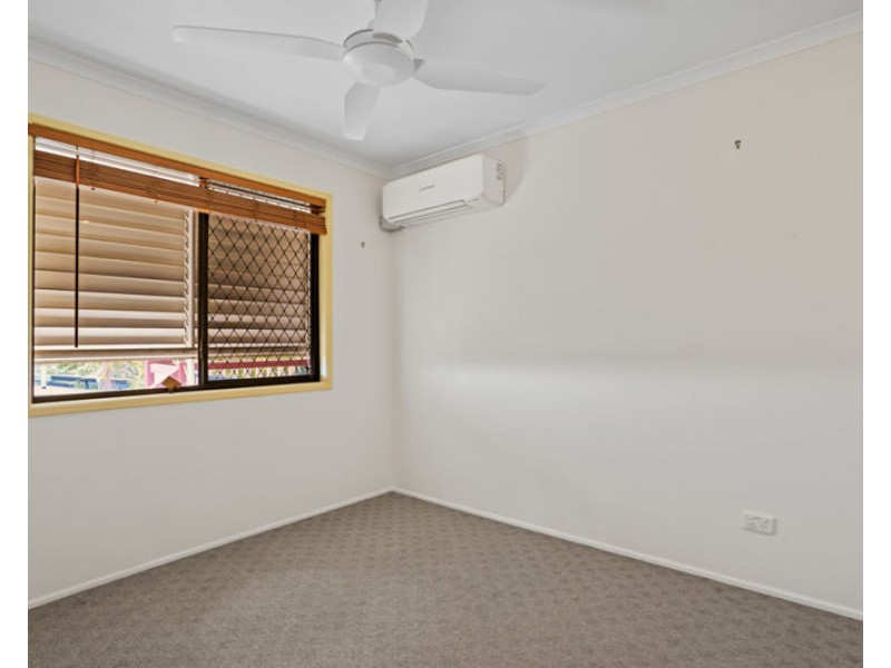 32 Willow Street, New Auckland QLD 4680